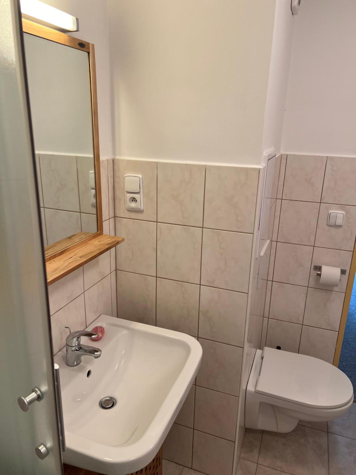 Apartman Pod Studenou Horou โรกีนีซ นัด ยีเซอโร ภายนอก รูปภาพ