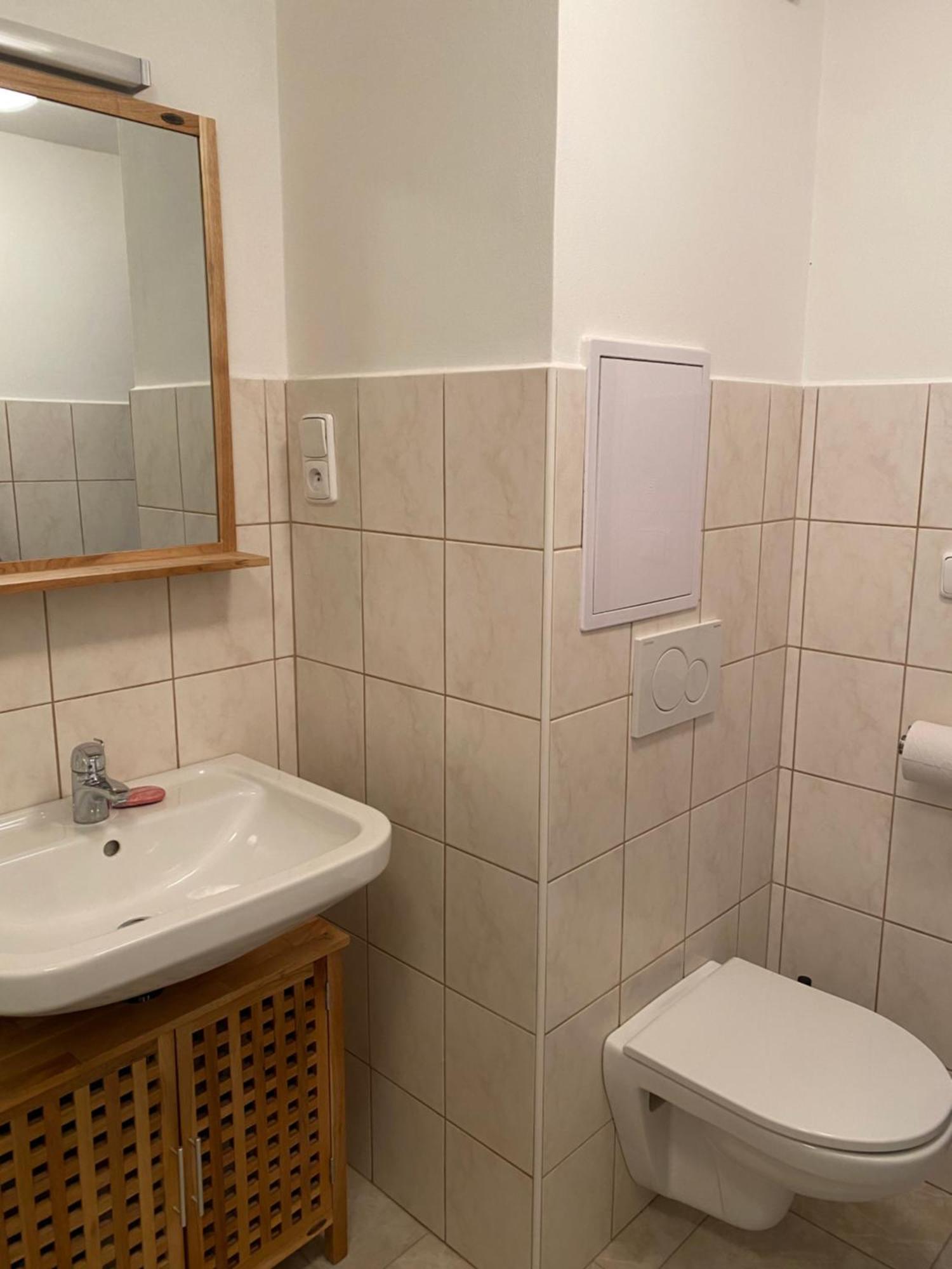 Apartman Pod Studenou Horou โรกีนีซ นัด ยีเซอโร ภายนอก รูปภาพ