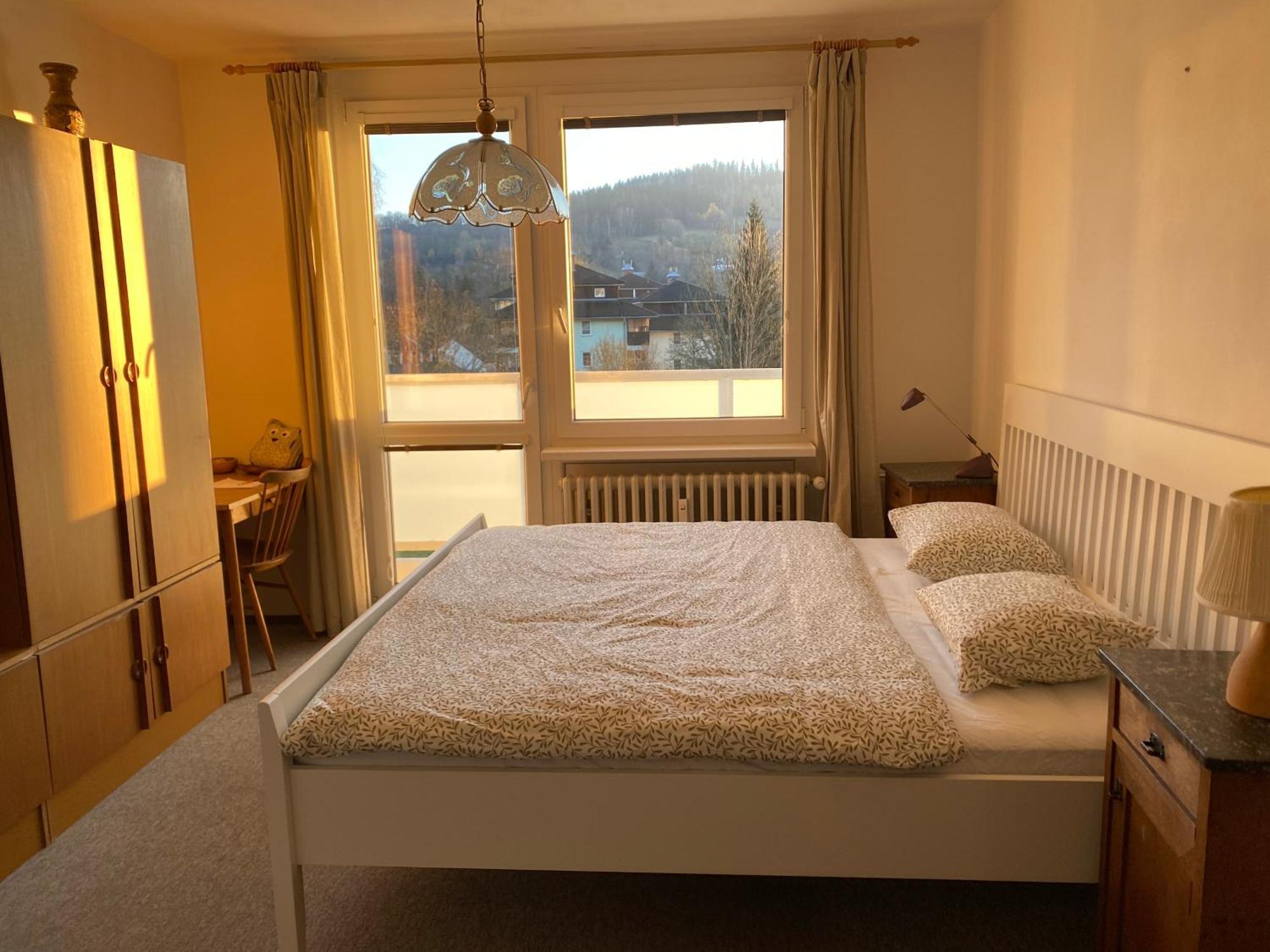 Apartman Pod Studenou Horou โรกีนีซ นัด ยีเซอโร ภายนอก รูปภาพ